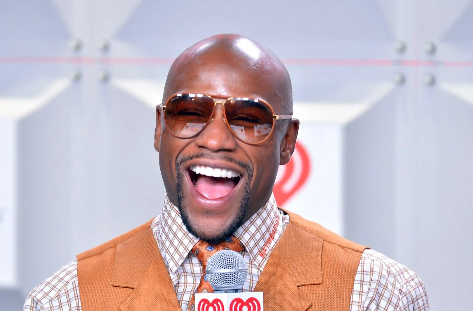 Floyd Mayweather Net Worth $400 Million